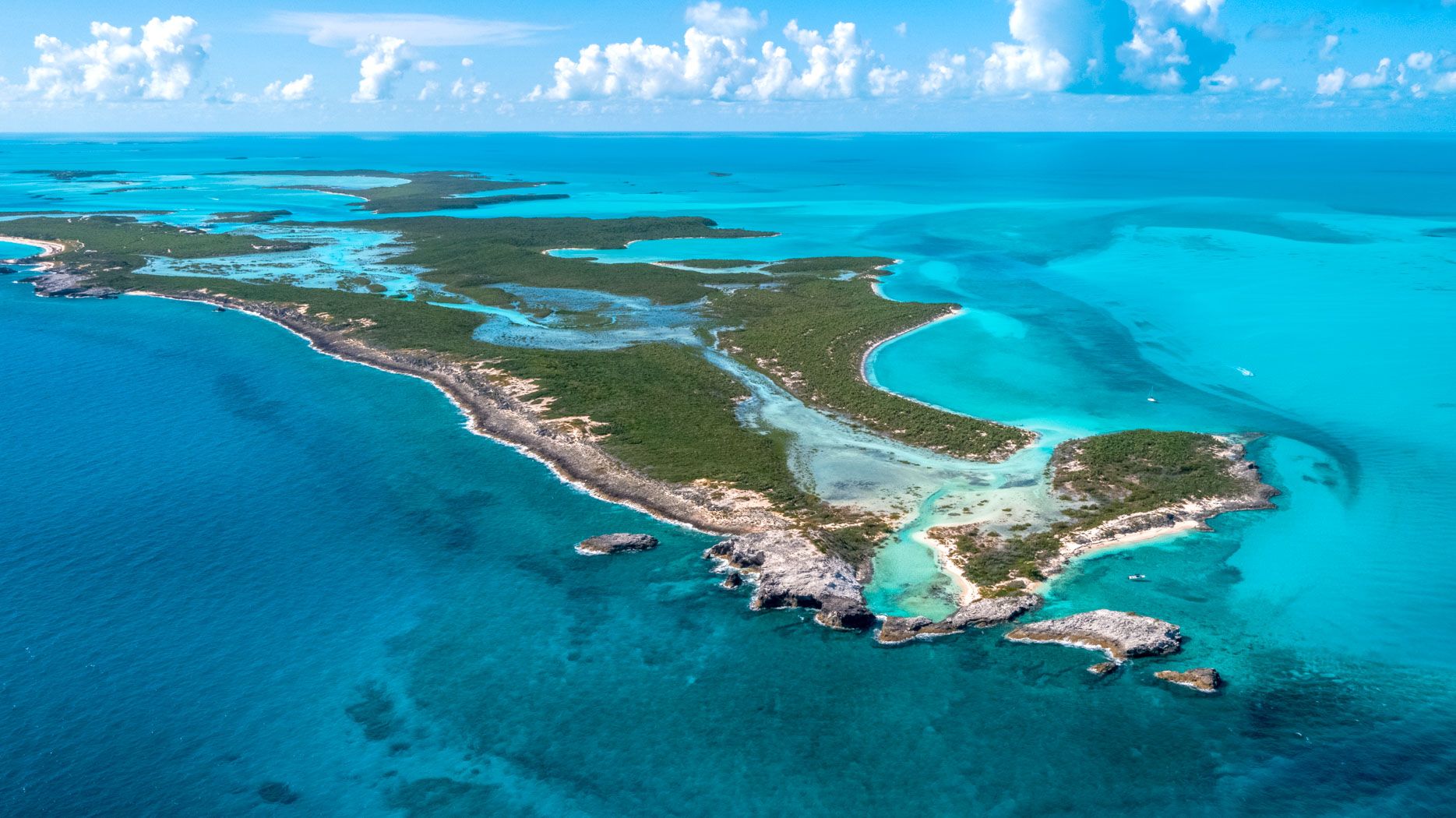 Багамские острова северная америка. "Багамские острова". Багамские острова внутренние воды. Багамские острова транспорт. Багамские острова аэропорт.